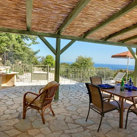 Villa Skala Sleeps 4 Pool Air Con Wifi *